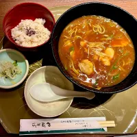 金曜日は咖喱の日🍛|にゃあ（芸名）さん