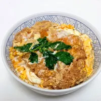 【出汁の旨味たっぷり🎯】ご自宅で出来る美味しいカツ丼🤤|Falco*さん