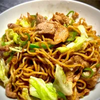 今夜は、オイスターソースとガーリックを効かせたソース焼きそばを頂きました😊👍🎵|ギムレットさん