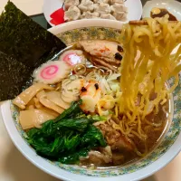 チャーシューの煮汁で作った見た目は濃いが味はさっぱりの手作り醤油ラーメン|Takeshi  Nagakiさん