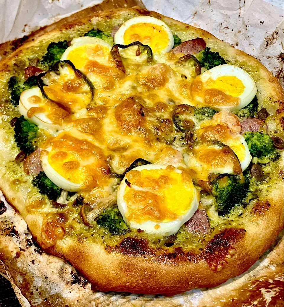 ナポリ風ピザ(バジルソース)|ユキちゃんさん