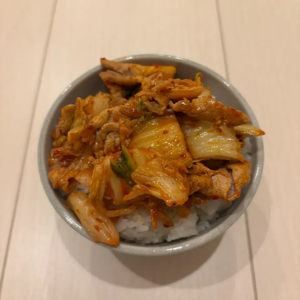 豚キムチ|꒰՞ ܸ. . ܸ՞꒱さん