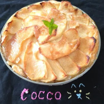 Snapdishの人気料理写真:カスタード焼きりんごパイ✨