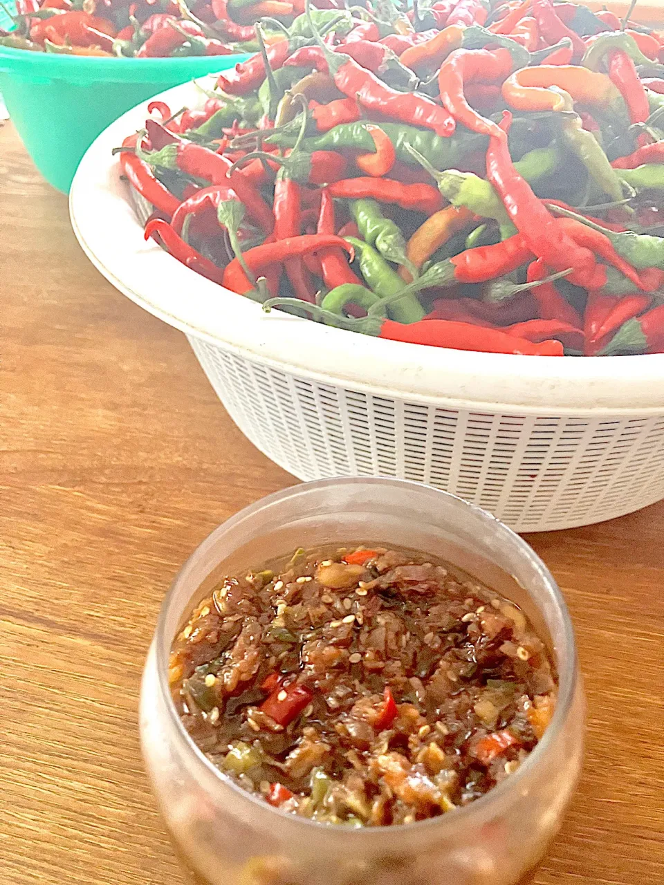 大量の唐辛子収穫‥とりあえず食べるラー油|ピンキーさん