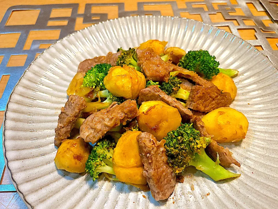 栗と牛肉ブロッコリーのオイスター炒め|プーティさん
