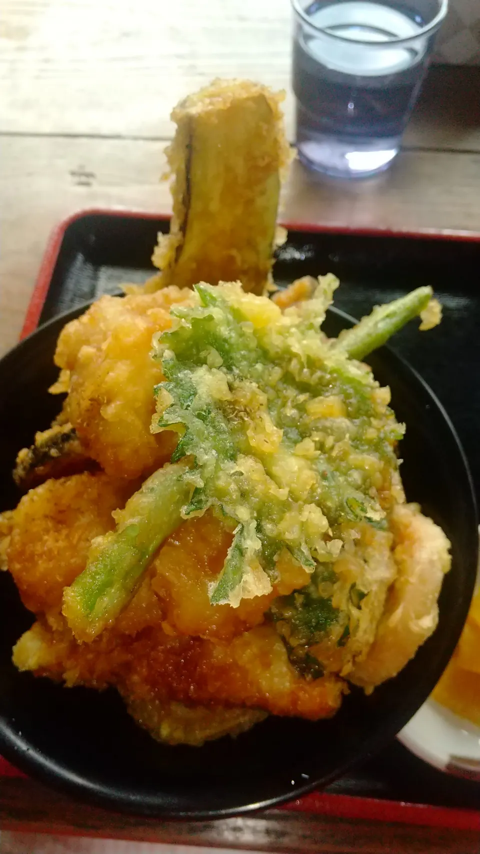 草柳丼(白身魚と野菜の天丼)|はやとさん