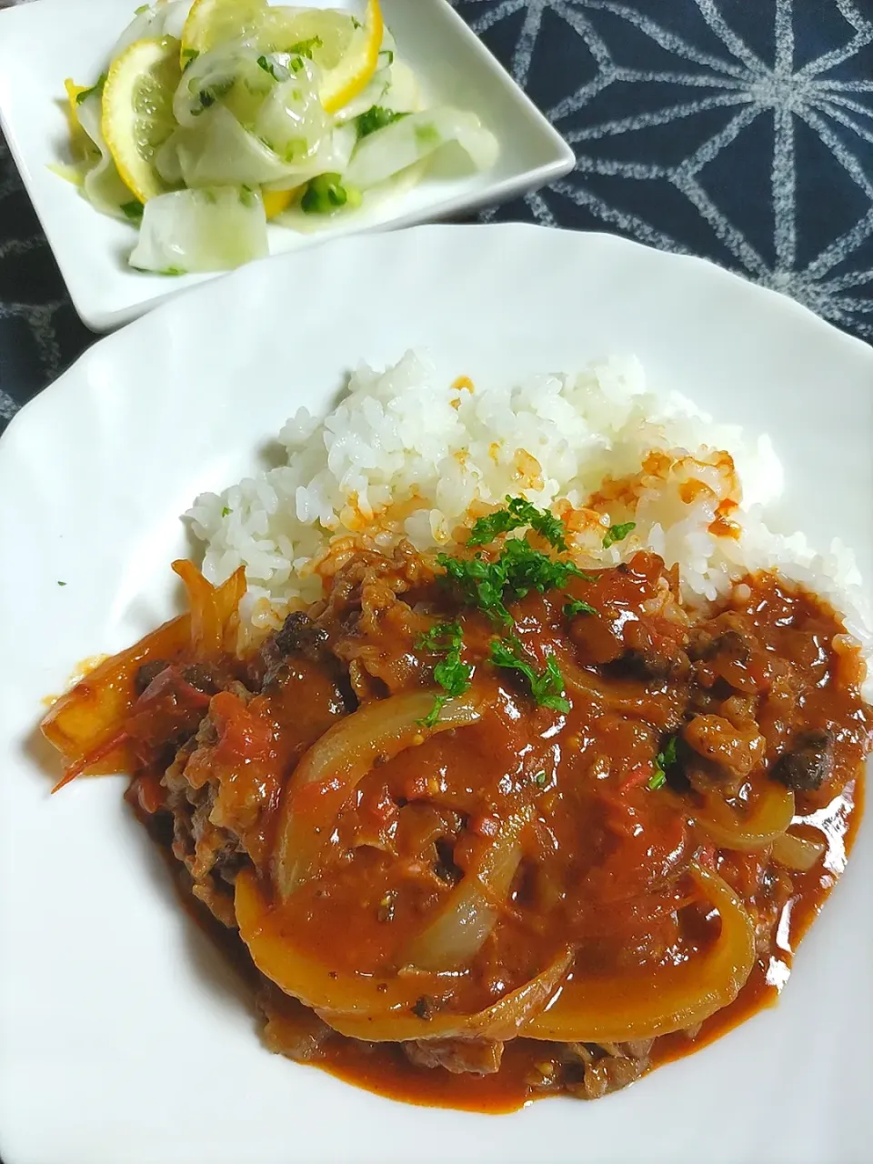 トマトハッシュドビーフ＆カブのはちみつレモンマリネ|samutanさん