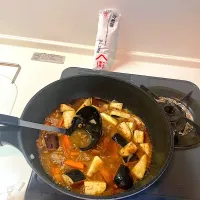 今日の晩ご飯⑤  片栗粉を水で溶いて入れ、とろみをつけます| なびさん
