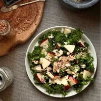 りんごとブルーチーズ、ケールのサラダ

まる(丸大豆)さんの料理 秋映とそばの実のサラダ