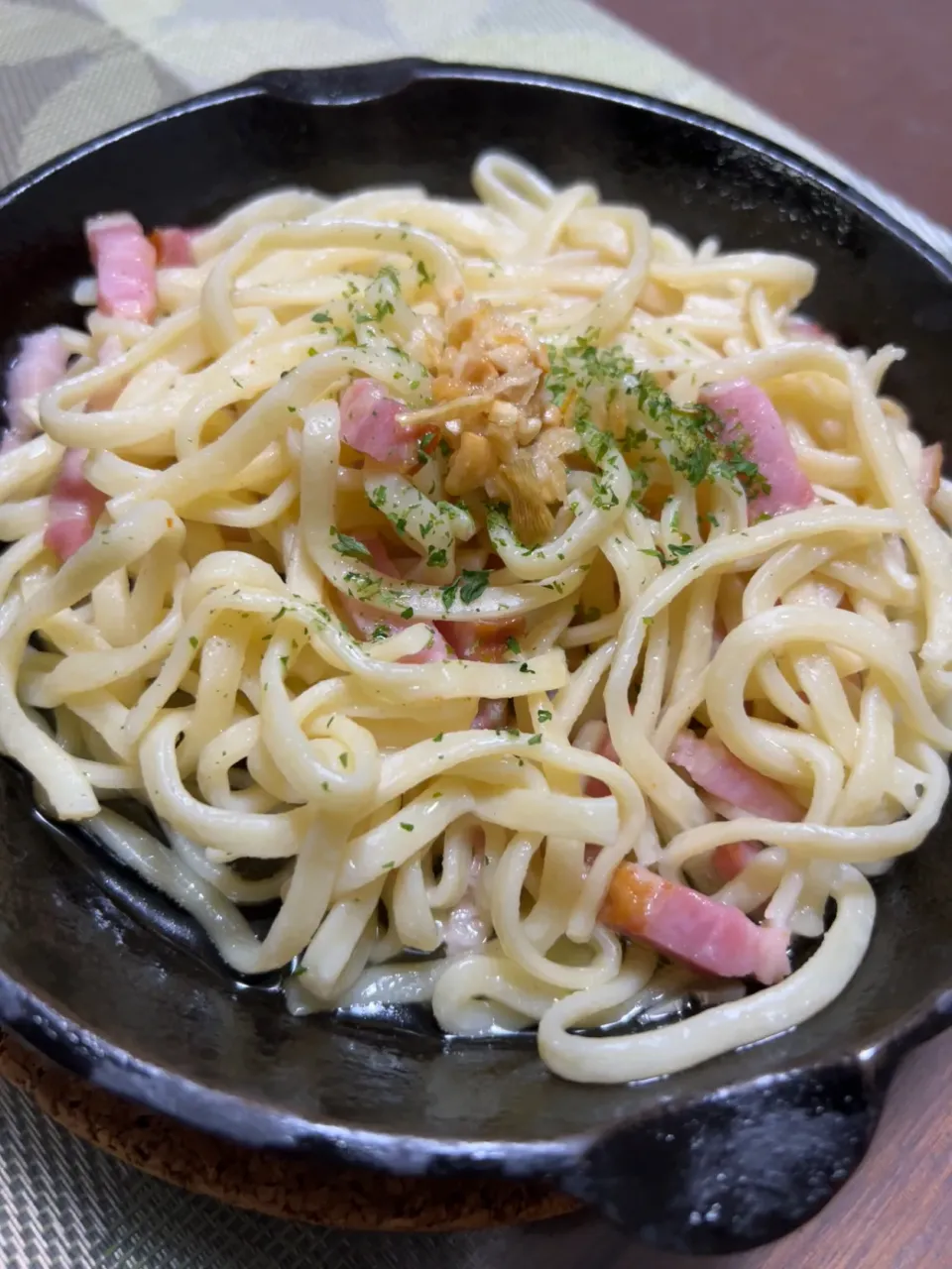 ベーコンペペロンチーノナッツ添え|チャコイブさん