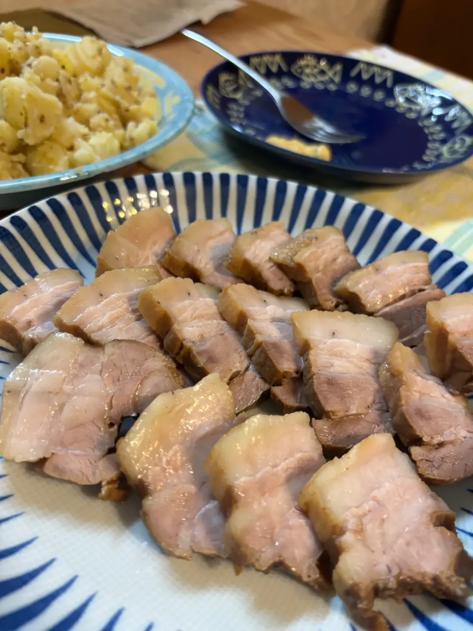 チャーシューでワイン|かおポンさん