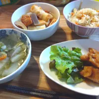 おでん、鶏肉の照り焼き、鰯のつみれ汁、炊き込みご飯|あきこさん