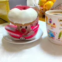 食後のお楽しみ　ドーナツとコーヒー