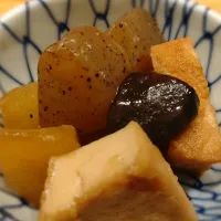 大根と厚揚げとこんにゃくの照り煮|ともさん