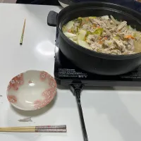 晩御飯はパパ飯٩( ᐛ )و☆ごま豆乳鍋〆は☆チーズ乗せてリゾット（５合分）|Saharaさん