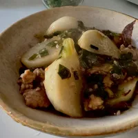 蕪と豚ひき肉のニラ醤油炒め|くまちゃんさん