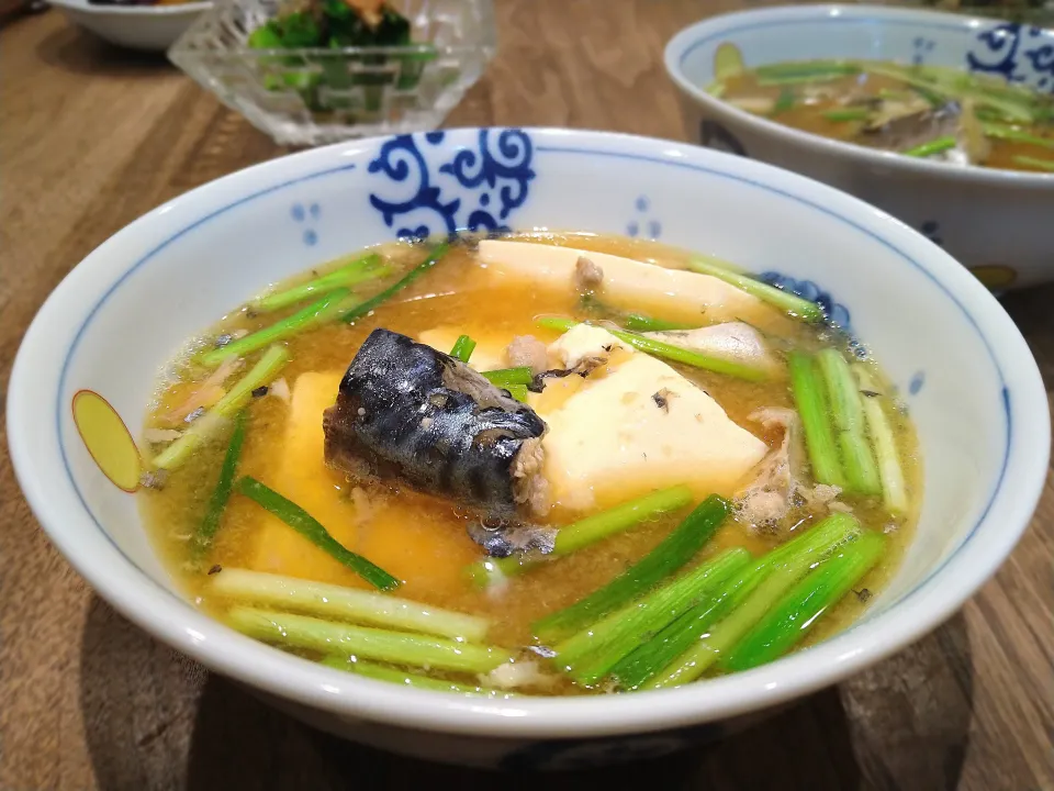 鯖缶と豆腐の汁物|古尾谷りかこさん