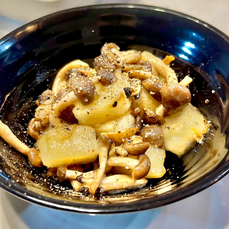 長芋としめじのバター醤油炒め|ぎんさん