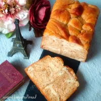 キャラメル折り込みパン|B L U E 🍴さん