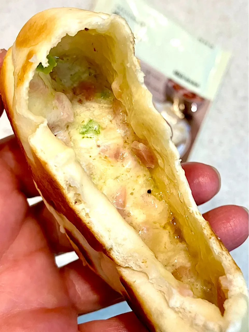 チーズナン(中身)|ユキちゃんさん