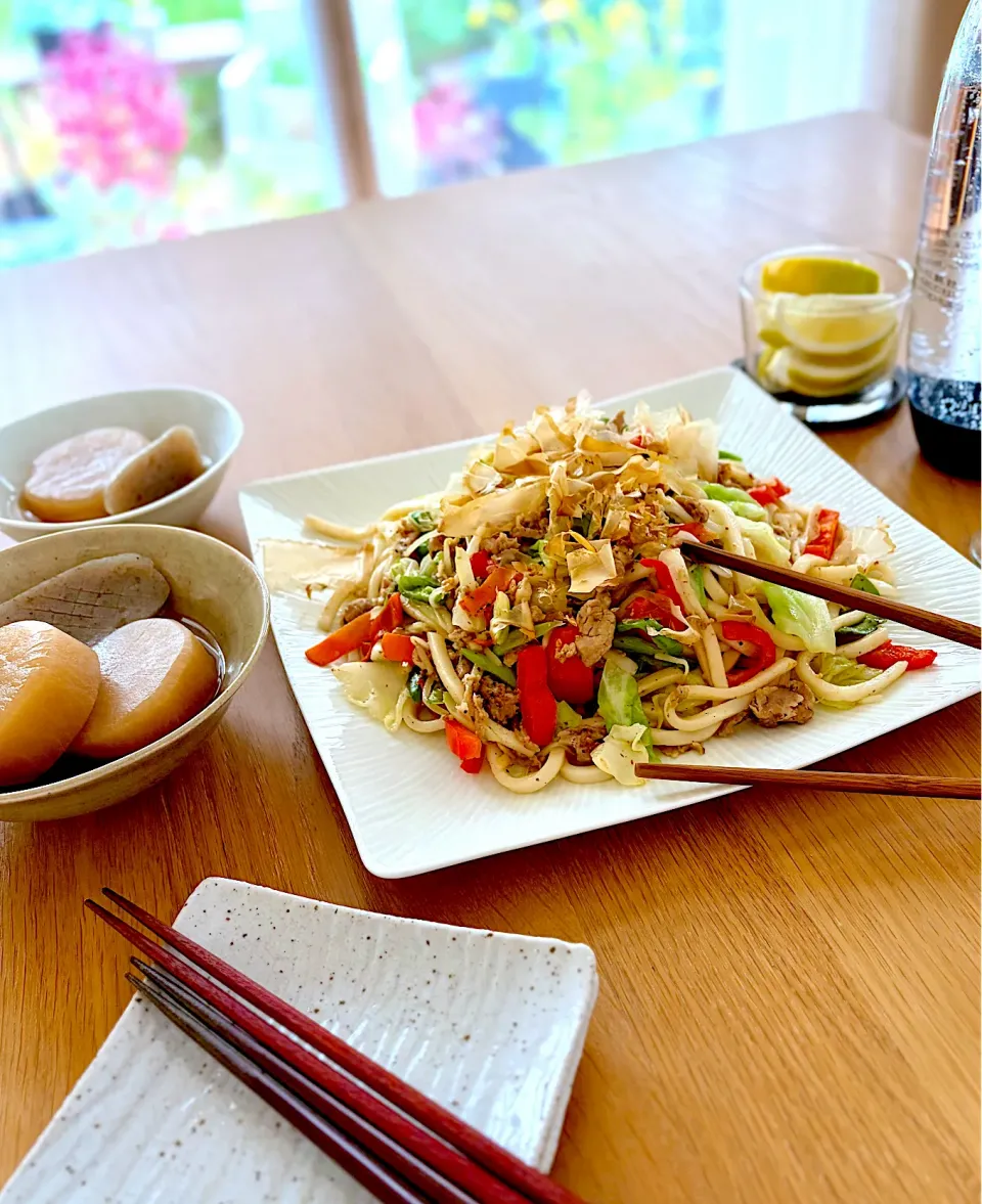 お昼は焼きうどんと残りおでん🍢|kaeさん