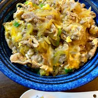 他人丼　豚肉の卵とじ|単身赴任のっちさん