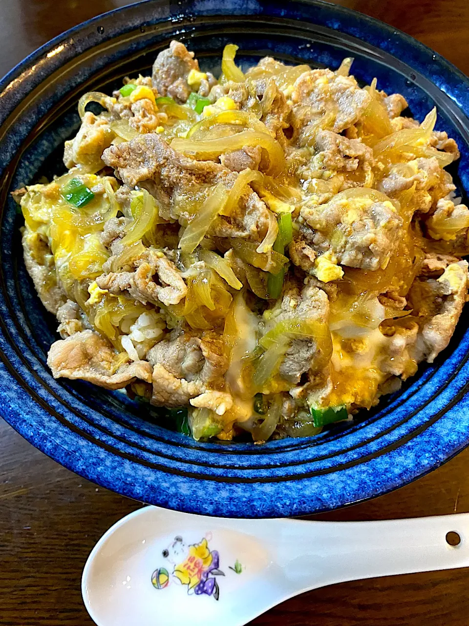 他人丼　豚肉の卵とじ|単身赴任のっちさん