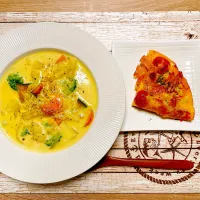 🌾昼【米粉シチュー＆米粉ピザパン】🍕|Laniさん