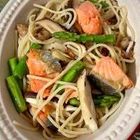 鮭とアスパラのパスタ🍝|ジュンコ バイヤーさん
