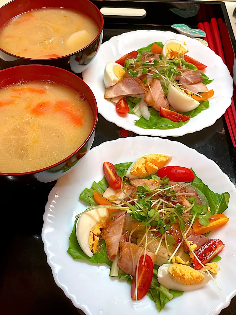 焼き豚サラダとお雑煮風スープ|さっちゃんさん