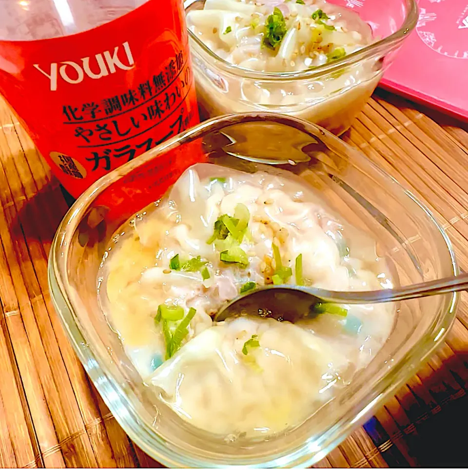 カップで小籠包🥟|ひろりんさん