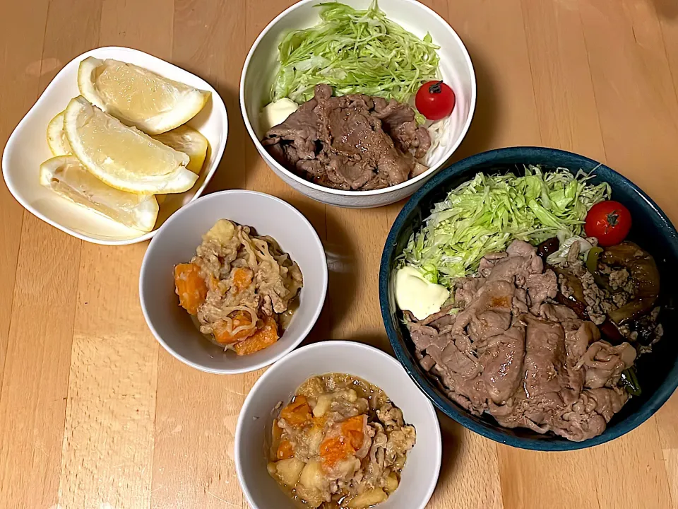 生姜焼き丼　肉じゃが　グレープフルーツ|そのみさん