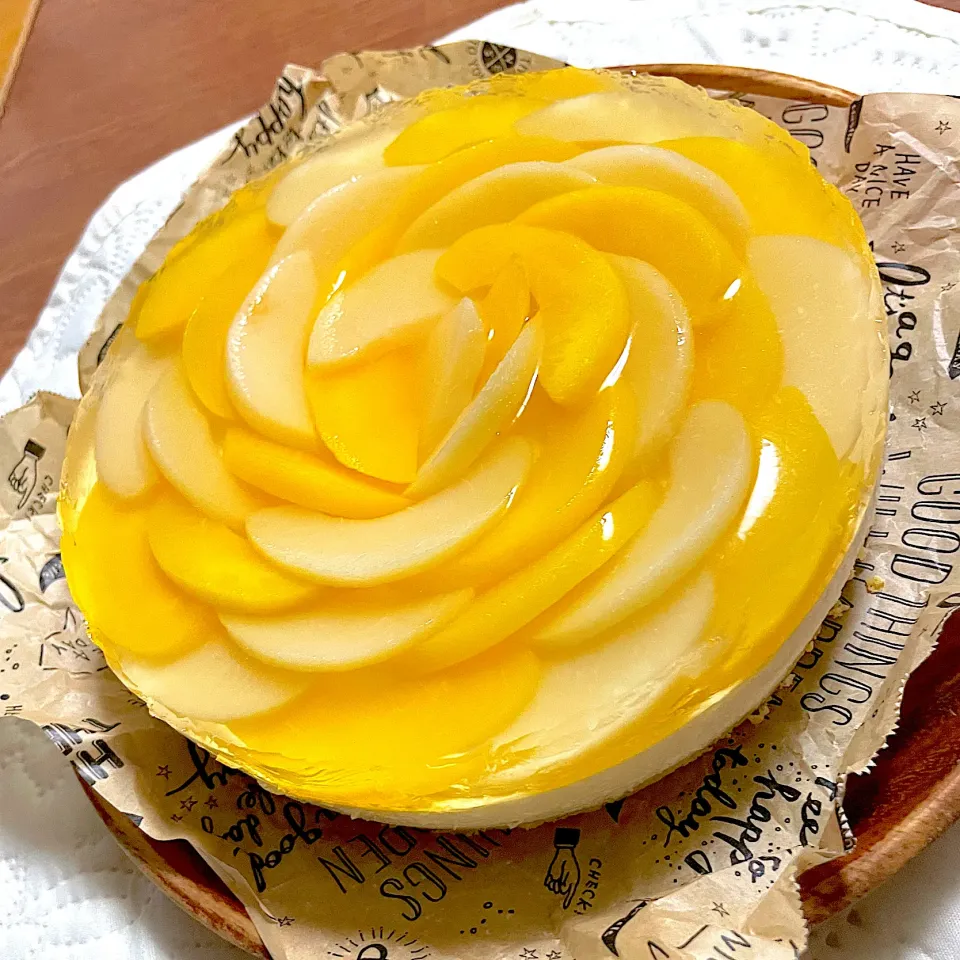 桃缶でレアチーズケーキ🍑|かなさん