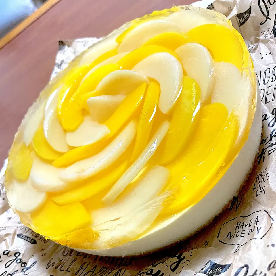 桃缶でレアチーズケーキ🍑|かなさん