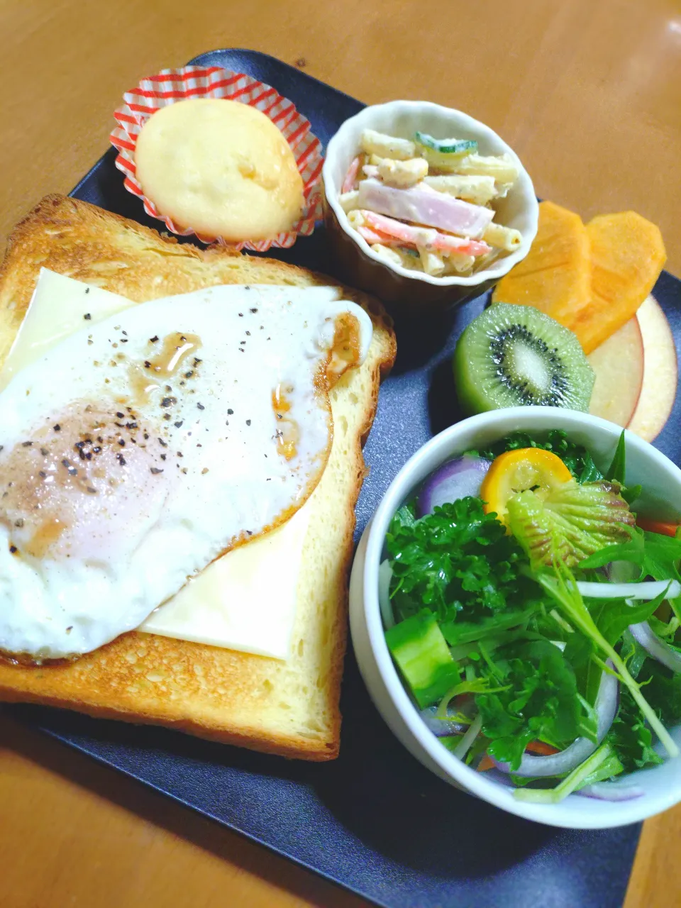 休日ののんびり朝ごはん|はるみさん