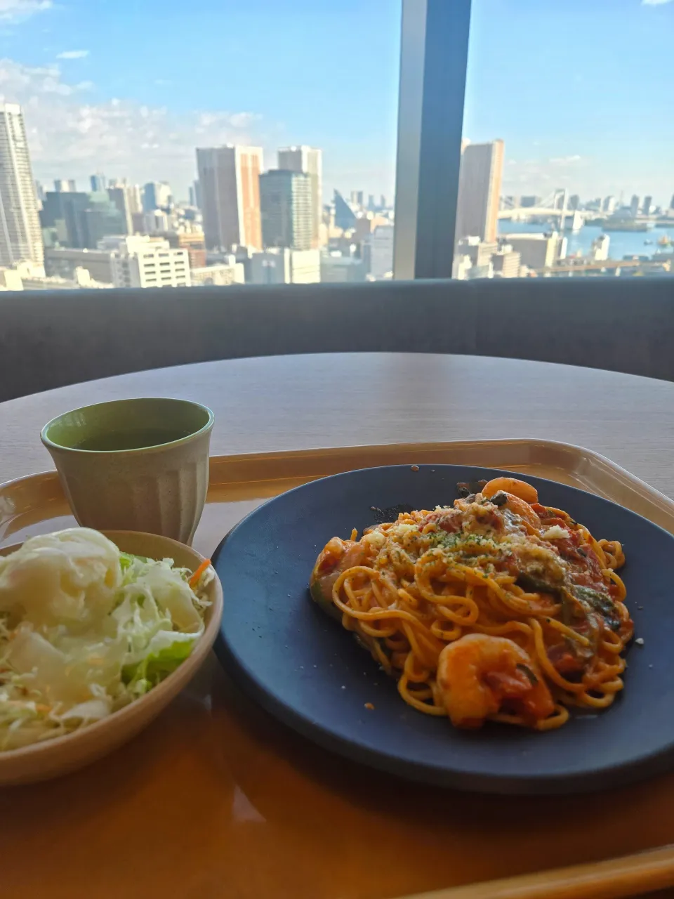 海老とほうれん草のトマトクリームパスタ|しあるさん