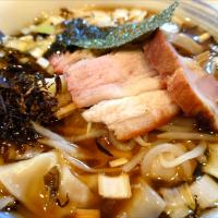 【期間限定】
【2016年創業】
麺屋 悠
揚げネギワンタンメン (1,200円)
＋半ライス (サービス、無料)
@大久保2分
 (JR新大久保駅から徒歩6分)
25301
〈醤146塩47噌󠄀22タ10昆9出15
F16冷27混4つ3焼1ポ1〉