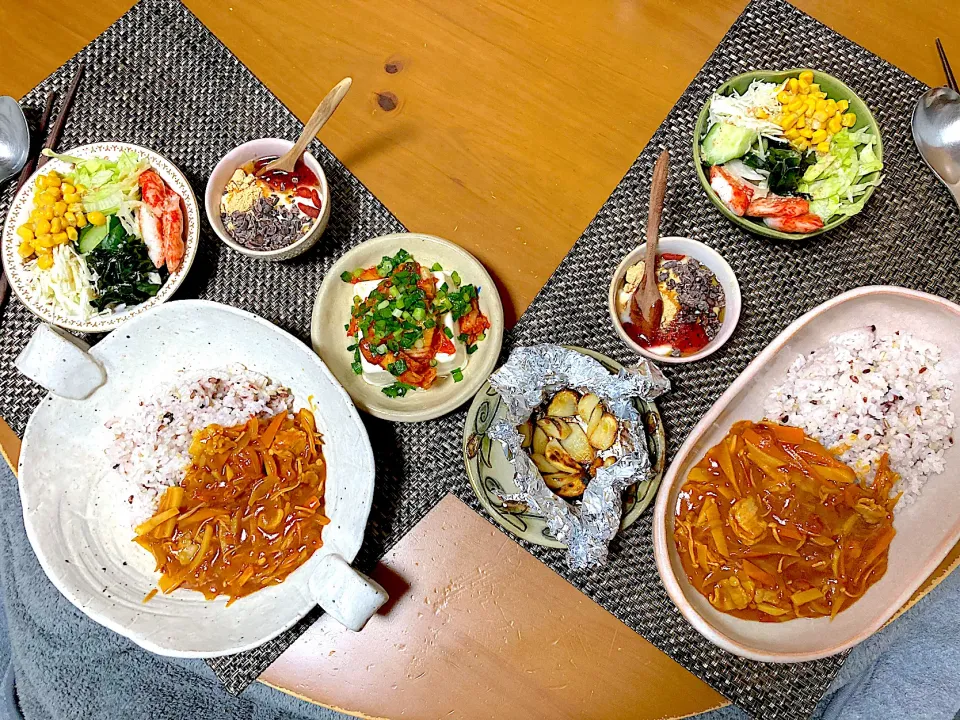 ハヤシライスな晩ごはん🎵🍅|さくたえさん