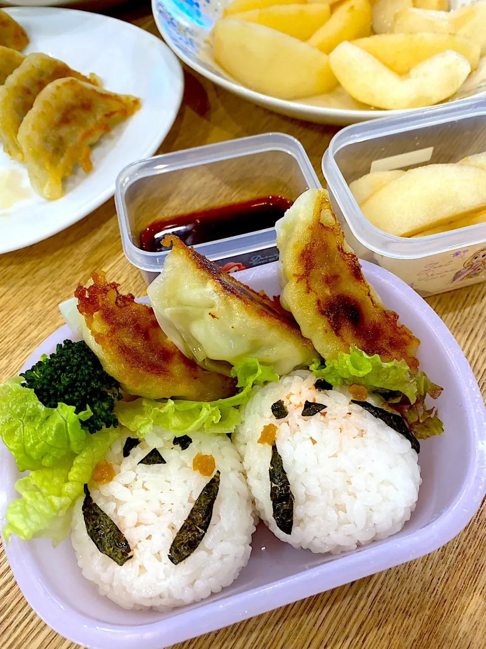 餃子弁当|しばざきまりさん