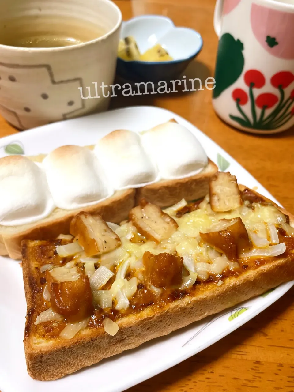 ＊さつま揚げチーズカレートースト、マシュマロトースト♪朝ごはん＊|ultramarineさん