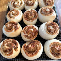 マロンペースト🌰入りくるくるパン|morimi32さん