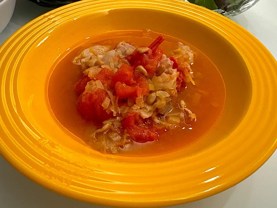 豚バラと納豆のピリ辛トマトスープ|takkoさん