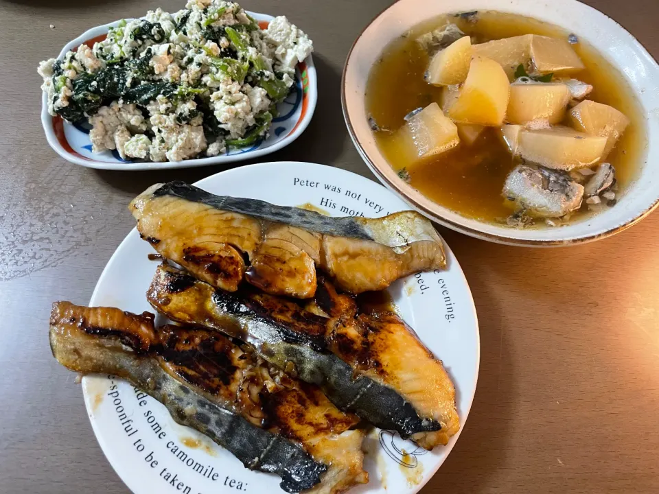 鰆の照り焼き 他冷凍ほうれん草豆腐 白和えと鯖缶大根煮|くうちゃんさん