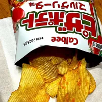 #夜おやつ　ピザポテト マルゲリータ味。マルガリータではない！|ms903さん