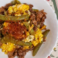 【牛肉のふわ卵炒め】|琥珀さん