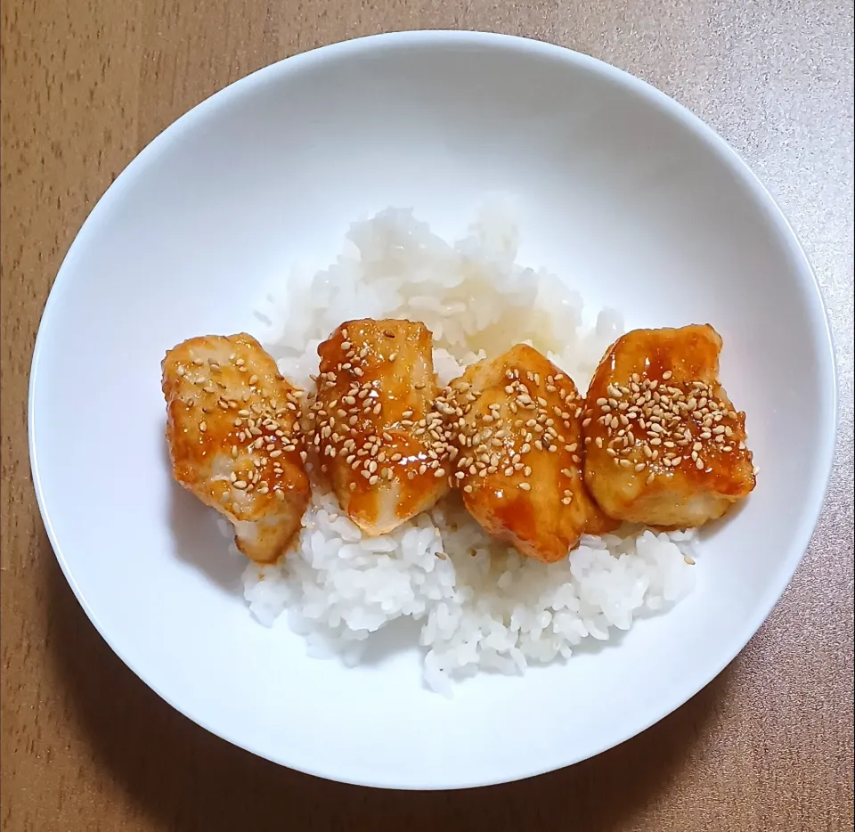 ヤンニョムチキン丼|ナナさん
