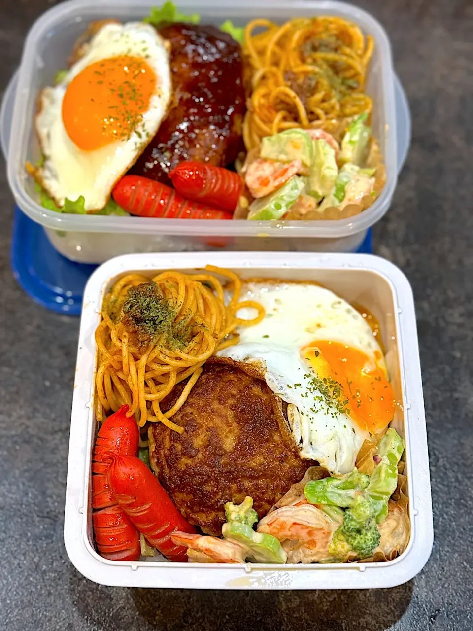 ロコモコ丼弁当¨̮♡︎|ミムリンさん