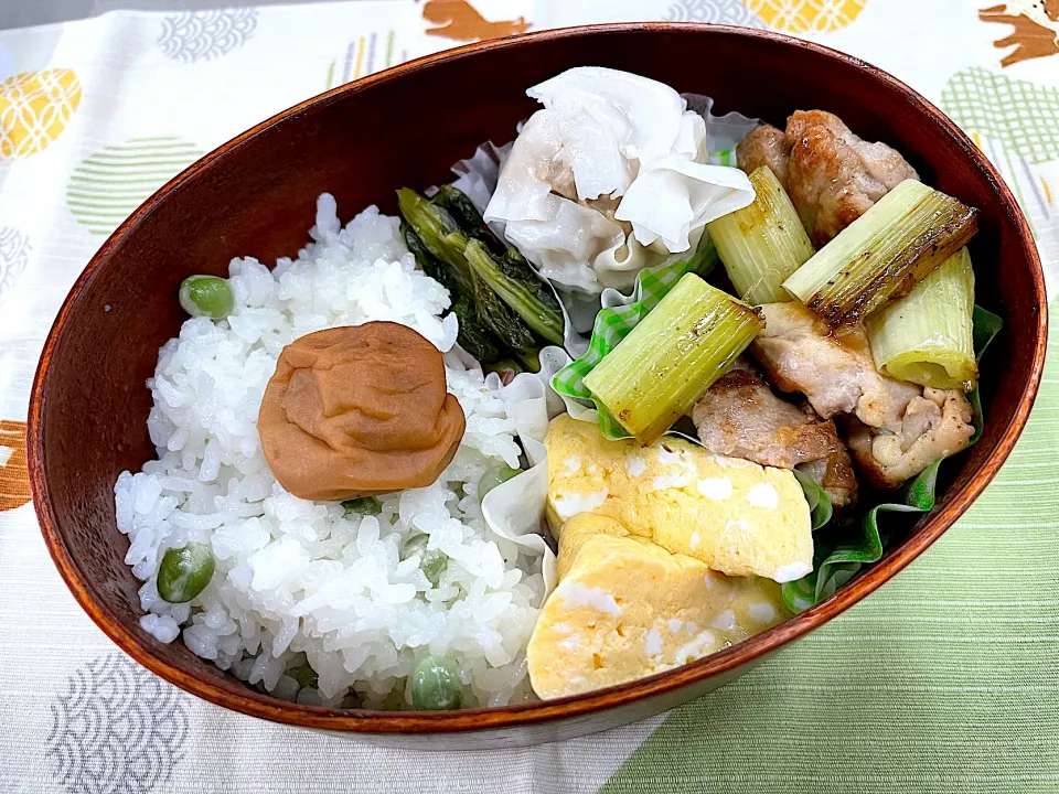 ねぎま、玉子焼、シウマイの豆ご飯🍱|なお🅿️さん
