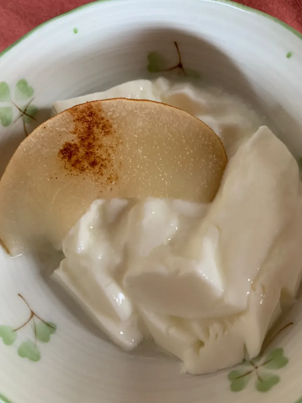 梨のコンポートヨーグルト|そらまめさん