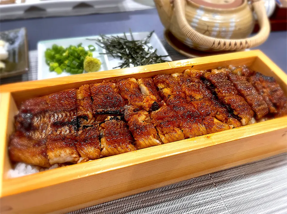 岡崎城近くの鰻屋さん。松本潤さんも食べたかも。いっぽん鰻のひつまぶし|Hiro Yanさん